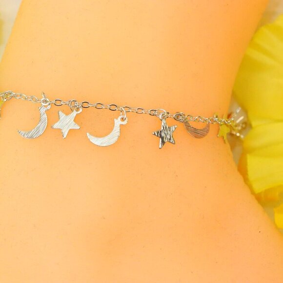 "Minimalist Anklet, Sleek & Modern Design, Women’s Fashion, YC110259-A - Picture 2 of 10